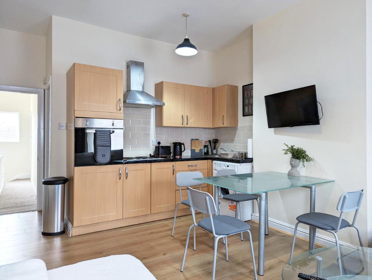 Lovely Studio In Anfield Near Centre Free Parking Ливърпул Екстериор снимка