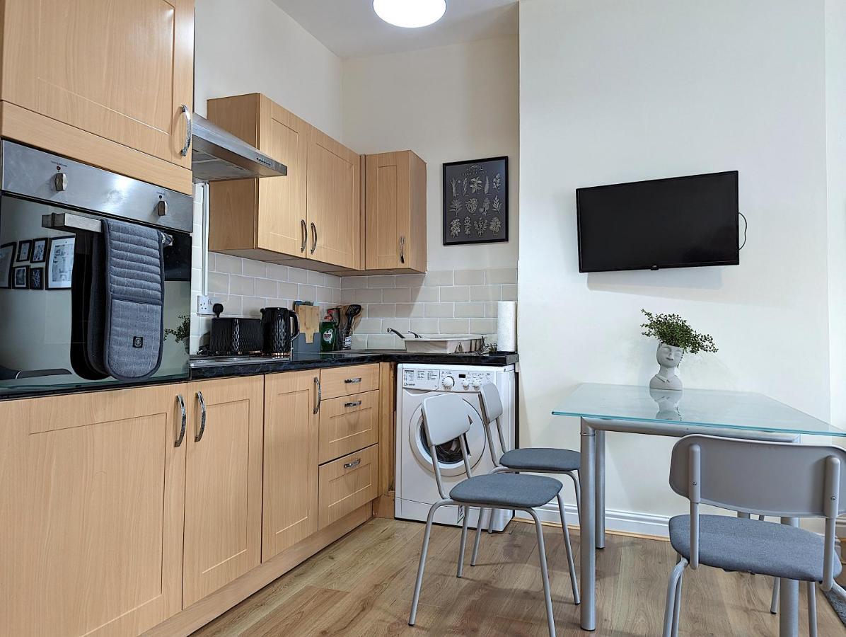 Lovely Studio In Anfield Near Centre Free Parking Ливърпул Екстериор снимка